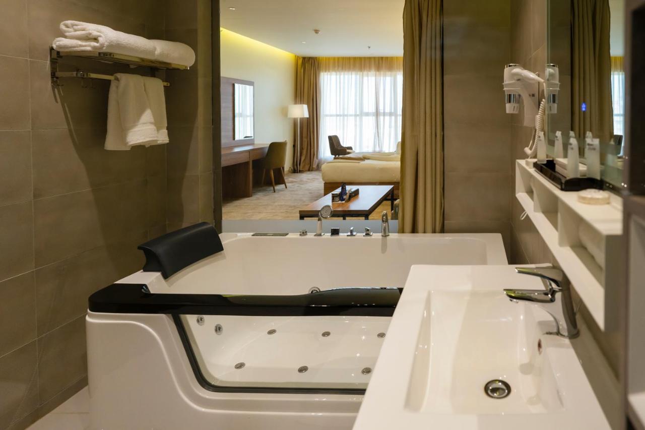 W Suites Hotel Abha Dış mekan fotoğraf